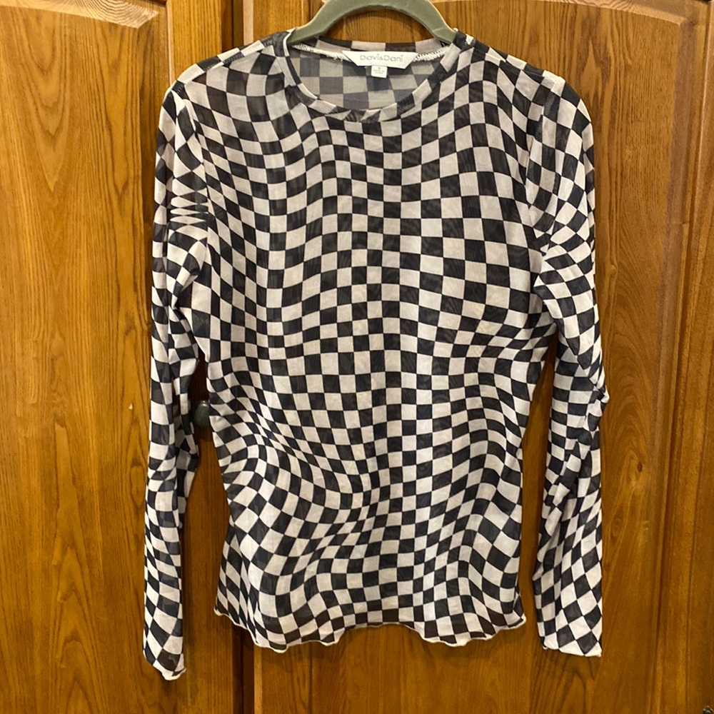DAVI & DANI Black and White Optical Checkered Long Sleeve Top